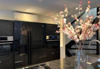 The coffee Corner Nuenen/Eindhoven has Balcony rooms