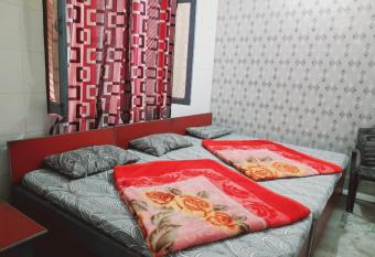 Hotel Harihar Guest House Haridwar has Balcony rooms