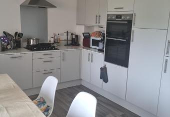 Single room, not double bed allows 18 year olds to book a room