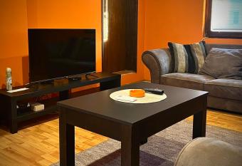 Bombonica has rooms with a private hot tub