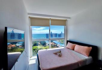 Elegante ApartaSuite en Coronado Con Vista Al Mar has Balcony rooms