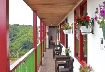 Hotel Balc  n cafetero has Balcony rooms