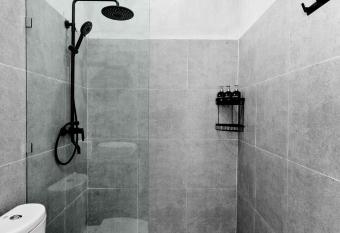 PALAY VILLA has Balcony rooms