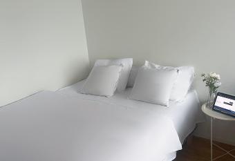 Cozy home has Balcony rooms