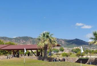 Apartamento con jard  n en Altaona Golf allows 18 year olds to book a room