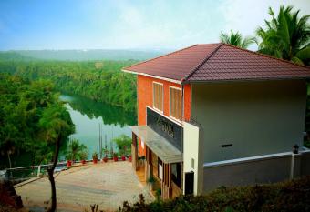 DAYA AYURVILLAGE has Balcony rooms