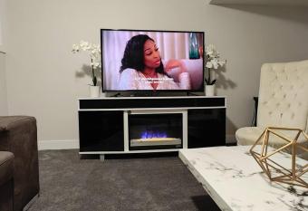 BlissfulAbode Basement Suite has rooms with a private hot tub