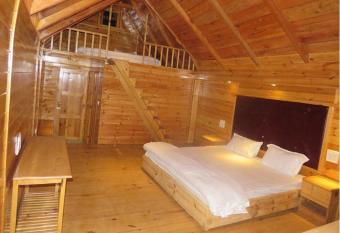 Durgesh Hillock Resort has Balcony rooms