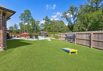 RAM's Den 3 has Balcony rooms