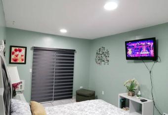 C  modo departamento 1 rec  mara. allows 18 year olds to book a room