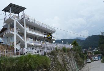 JOYstels Kasol allows 18 year olds to book a room