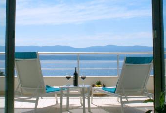 Apartments Villa Azzurra Bol has Balcony rooms
