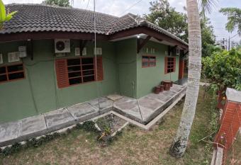 Green Purwosari Guest House Jogja allows 18 year olds to book a room
