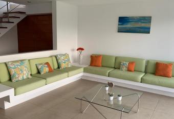 Casa Paracas kite Surfing has Balcony rooms