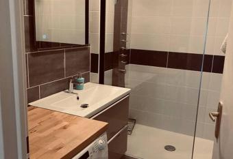 Le Jules Verne - Appartement moderne et lumineux has Balcony rooms