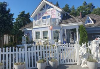 Agroturystyka santa monica has Balcony rooms