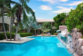 Caribbean Happyness allows 18 year olds to book a room