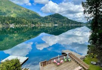 (null) allows 18 year olds to book a room