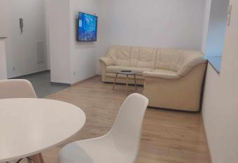 Orzechowa 18 - wczesne zameldowania, darmowy parking allows 18 year olds to book a room