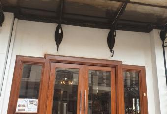 (null) has Balcony rooms