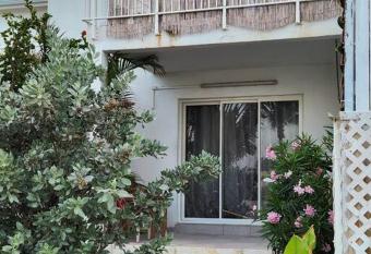 T2 dans r  sidence avec piscine has Balcony rooms