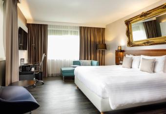 Courtyard by Marriott Amsterdam Airport has Balcony rooms