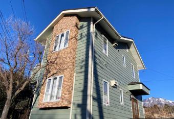 Greenwood Cottage Nikko has Balcony rooms