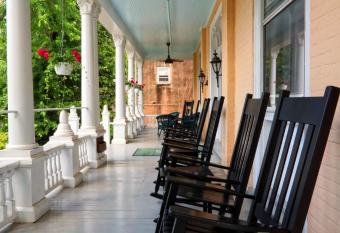 200 South Street Inn allows 18 year olds to book a room