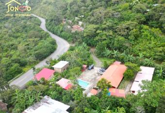 SONCCO LODGE has Balcony rooms