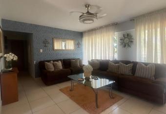 Apartamento de 3 habitaciones en zona colonial frente al ozama has Balcony rooms