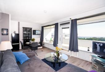 Wohlf  hloase mit Meerblick has Balcony rooms