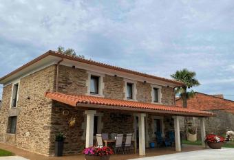 Casa tur  stica Fontes Rosas has Balcony rooms