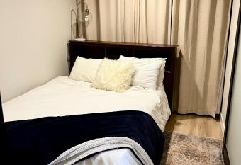 NEW Modern apt w/pool & hot tub in nature has rooms with a private hot tub