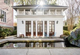 Serene Cottage with Beautiful Garden and Heated Pool allows 18 year olds to book a room