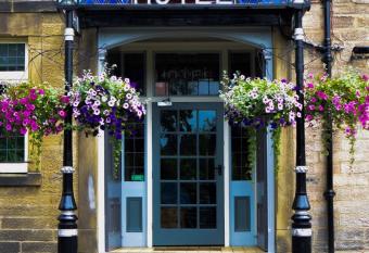 Newcastle House Rothbury allows 18 year olds to book a room