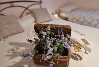 MARY House has Balcony rooms