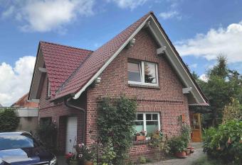 Idyllische Dachgeschosswohnung has Balcony rooms