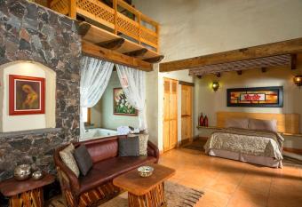 Caba  a Boutique con Jacuzzi Lavanda allows 18 year olds to book a room