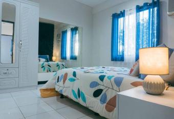 Modern Family 3 bedrooms home with 24 hours guard security allows 18 year olds to book a room