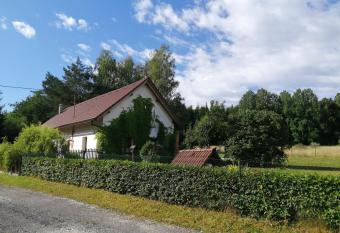 Na konci Po    tek has rooms with a private hot tub