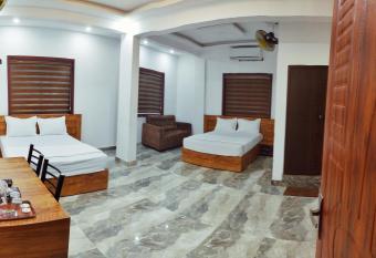Lavillainn rooms and dormitory has Balcony rooms