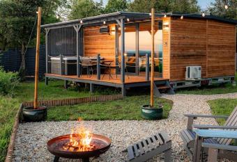 Tinyhouse with view to Balaton - Liliput Houses allows 18 year olds to book a room