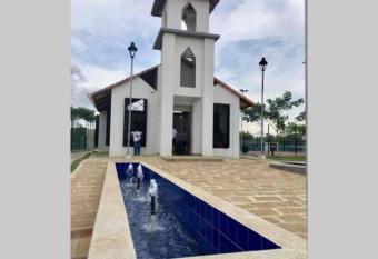 Ricaurte Cund. Hermoso Condominio Pe  azul La Morada has Balcony rooms