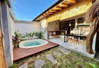 Angatu Villas 2 Padang Padang allows 18 year olds to book a room