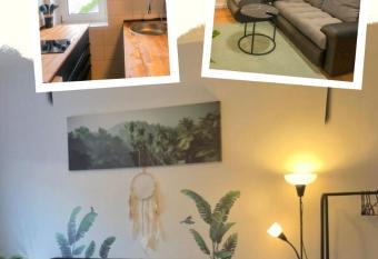 Gr  ne Oase mit Balkon & Netflix I EG allows 18 year olds to book a room