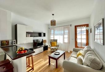 O sole mio en Playa honda has Balcony rooms