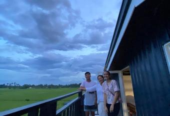 Rakitero holiday home has Balcony rooms