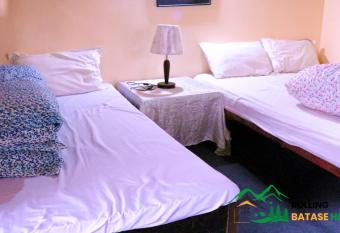 Rolling Batase Hills has Smoking/Balcony rooms