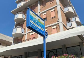 Hotel & Residence Al Mare has Balcony rooms