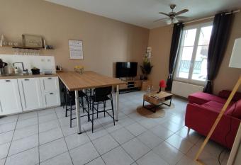 Maison de campagne proche Beauval has Balcony rooms